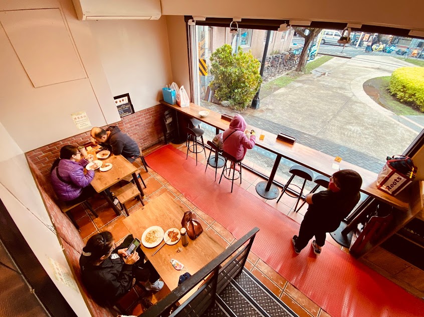 黑殿飯店(右岸店)