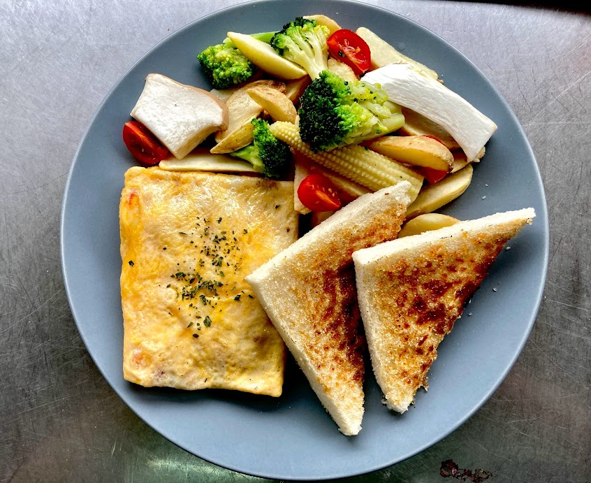 勞闆進修中,Y&M你的我的/早午餐/炒飯/義大利麵/燉飯/泰山店
