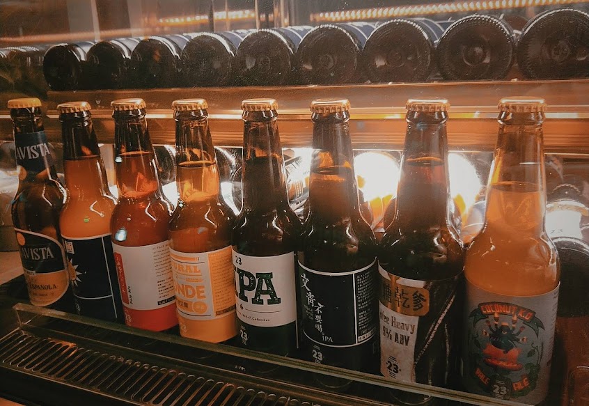 四袋童糖．咖啡｜甜點｜餐酒館｜手作漢堡專賣｜寵物友善餐廳