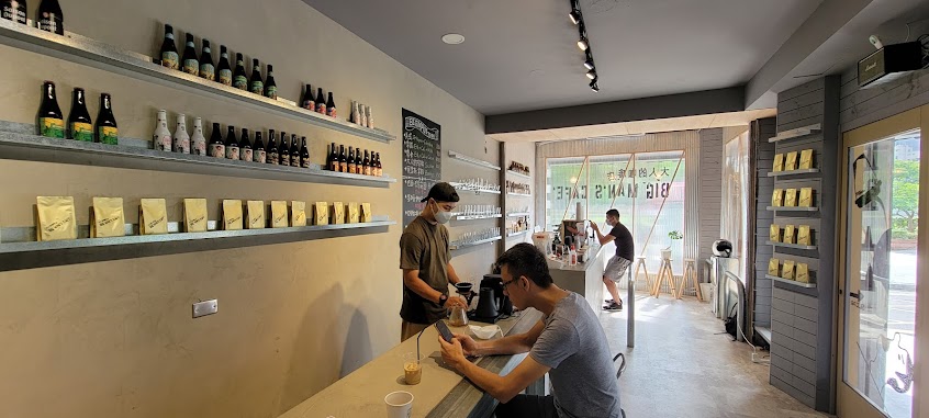 大人的咖啡店 ，Big man’s cafe