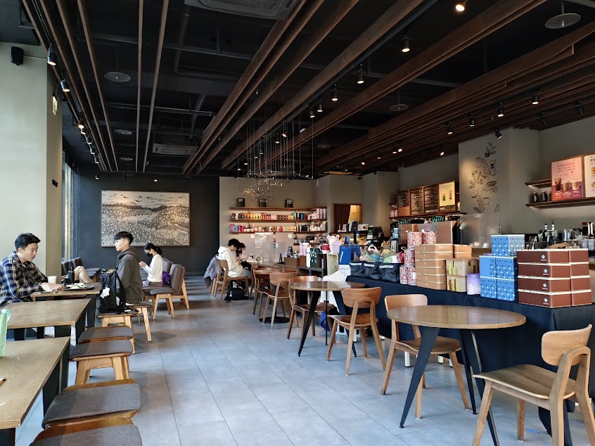 星巴克-桃園藝文