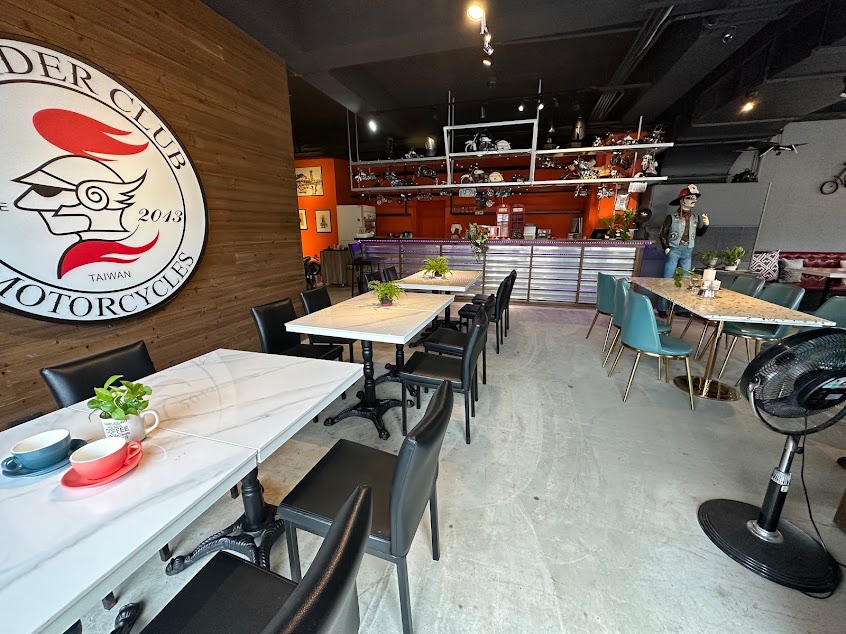 海上日出美式餐廳