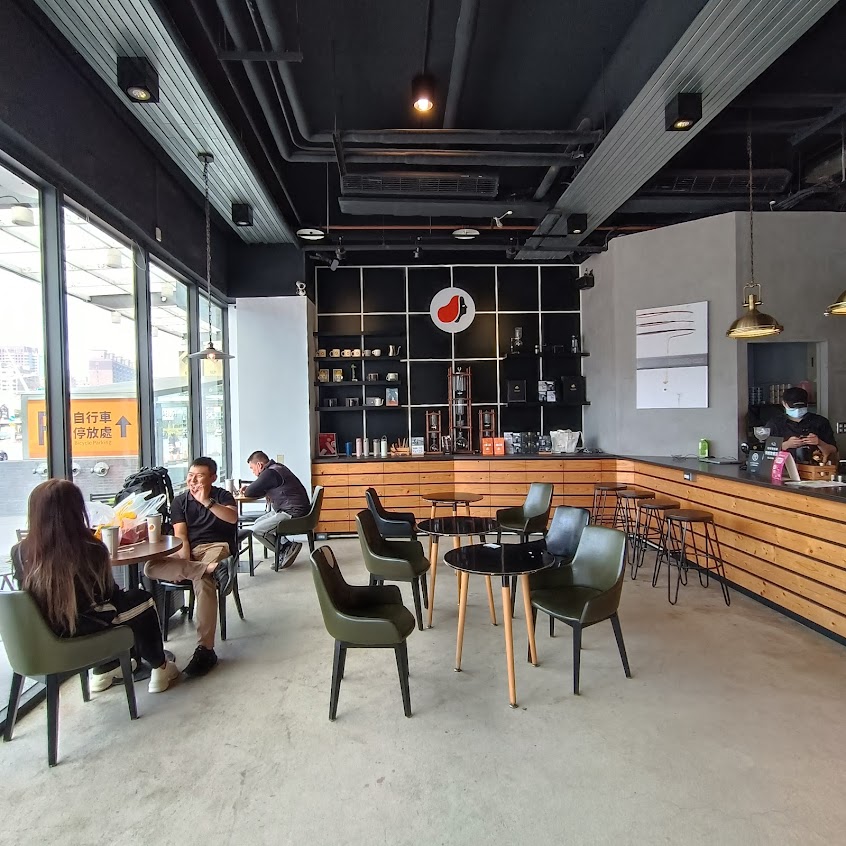 Louisa Coffee 路易.莎咖啡(春日直營門市)