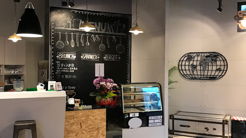 我想想咖啡早午餐（最後點餐時間14:30；假日不開放訂位）