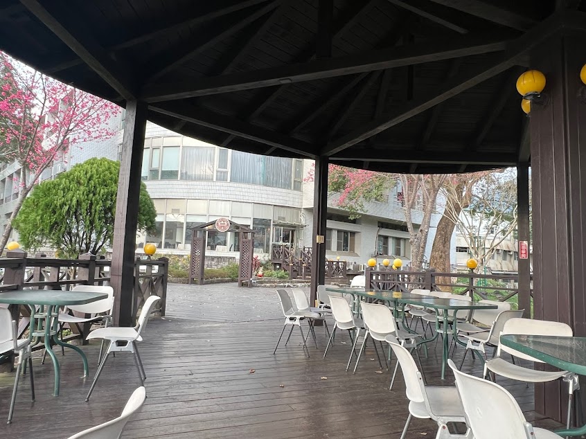 YOUTH cafe’ 比雅山分店