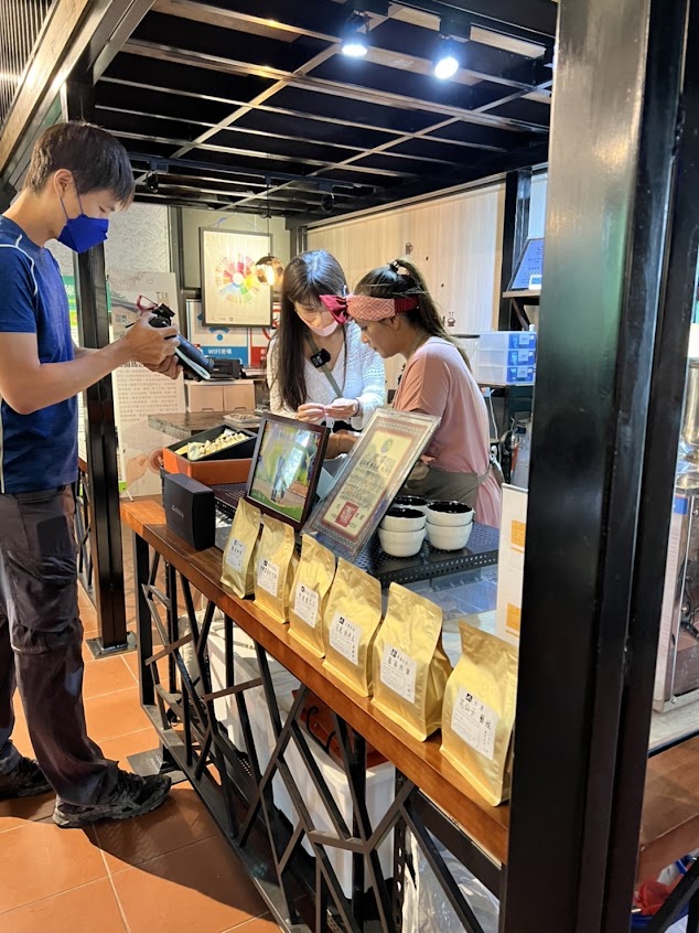 鑫園馬告 X 白吉莎咖啡莊園（平日請先來電確認）