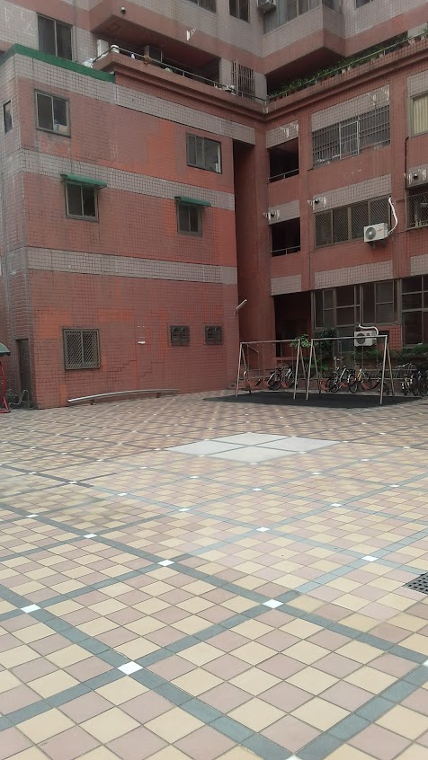 弘爺漢堡 – 三民店