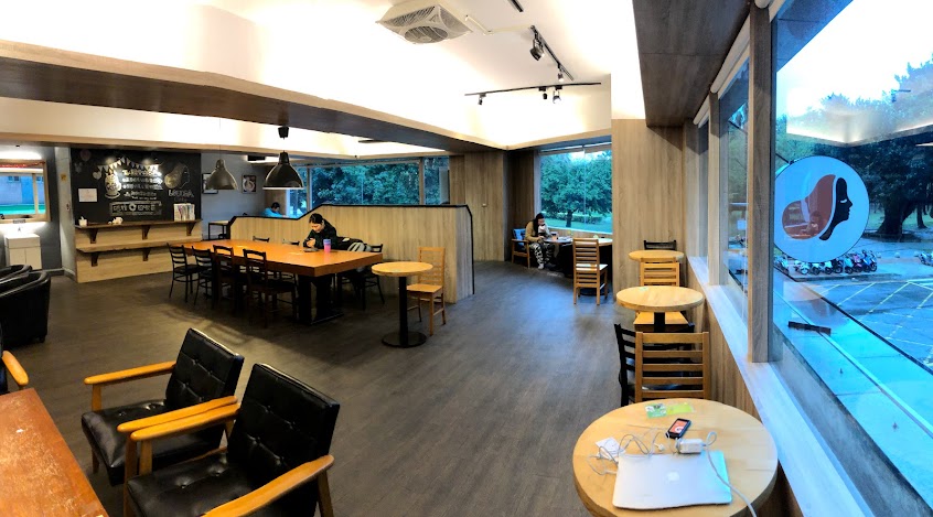 路易莎咖啡 逢甲福星店