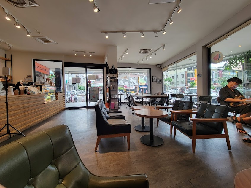 Louisa Coffee 路易．莎咖啡(進化門市)