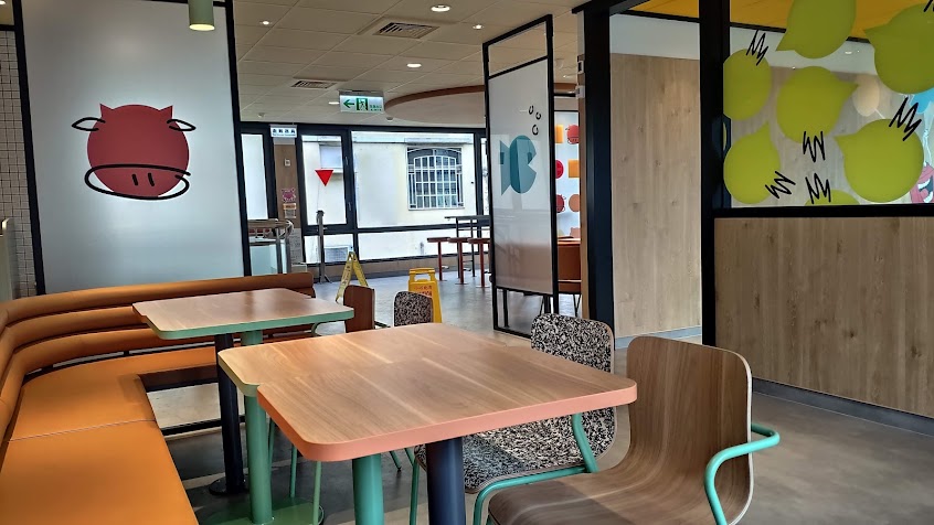 麥當勞-台中軍功餐廳（設有得來速）