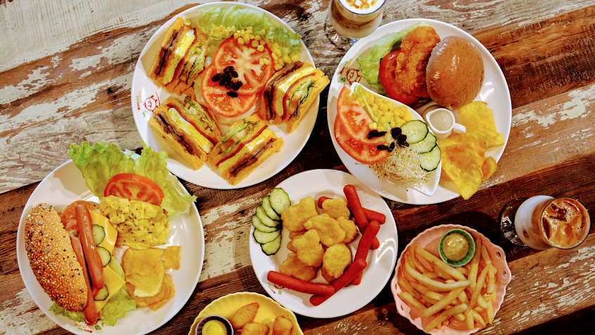 蕃茄村-大連店（楓康超市旁）