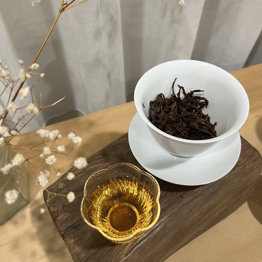 白艸 Baicao tea 茶空間