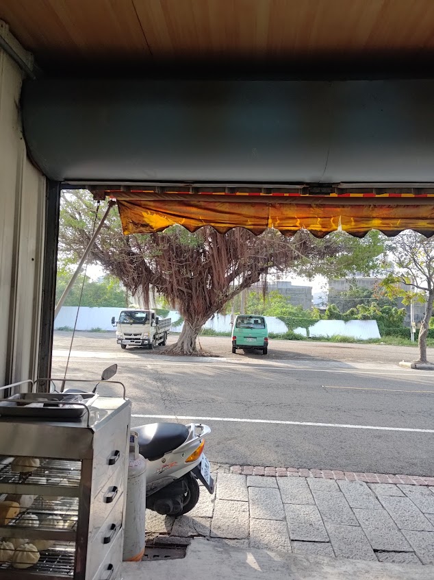 榕樹下中西式早餐