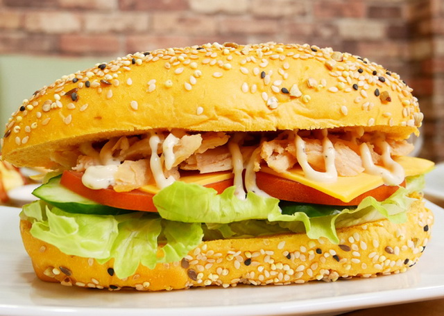 蕃茄村漢堡(清水中山店)