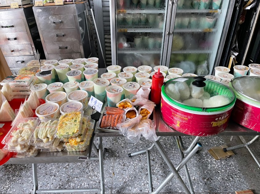 大明國小對面早餐店