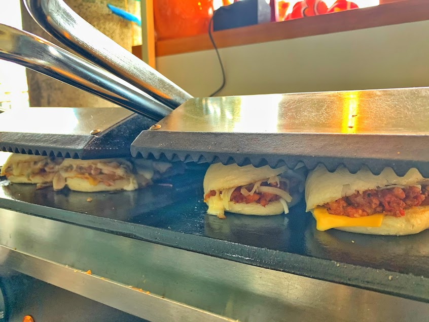 海.行光作用(營業時間以粉專為主)