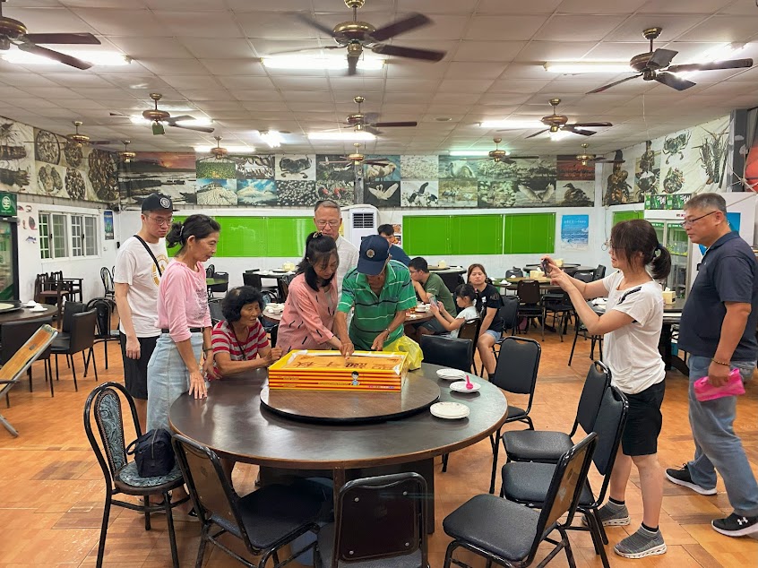 阿芬活海產餐廳(創立二十年老字號)七股區十份里海埔地27號