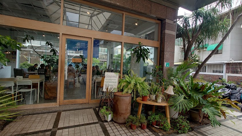 鹿耳晚晚早餐 & 鹿耳深夜甜點