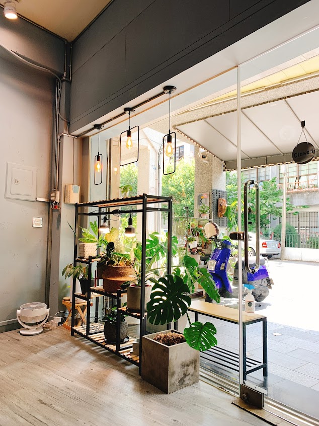 不想上班 (公休在IG/FB)