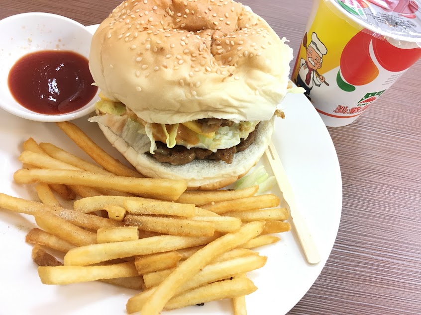Hong Ya 弘爺漢堡 長榮店