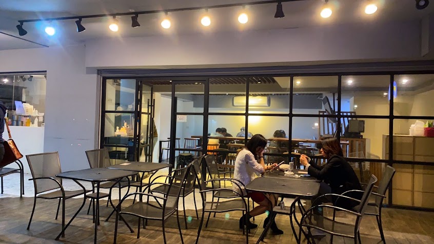 休蛋宵夜小賣所-台南總店