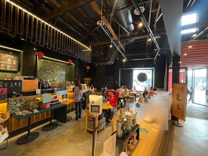 星巴克 (駁二誠品門市)