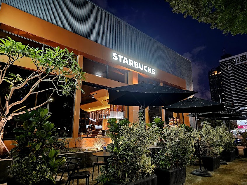 星巴克 高雄博愛門市