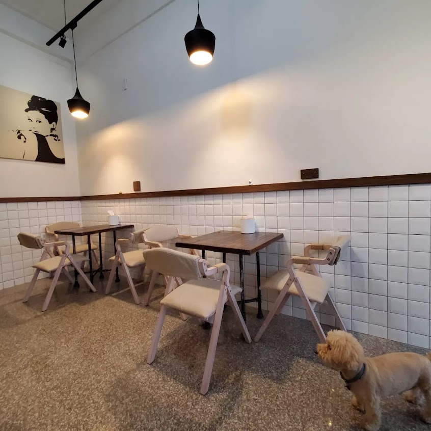 窩裡藏電影咖•啡小酒館