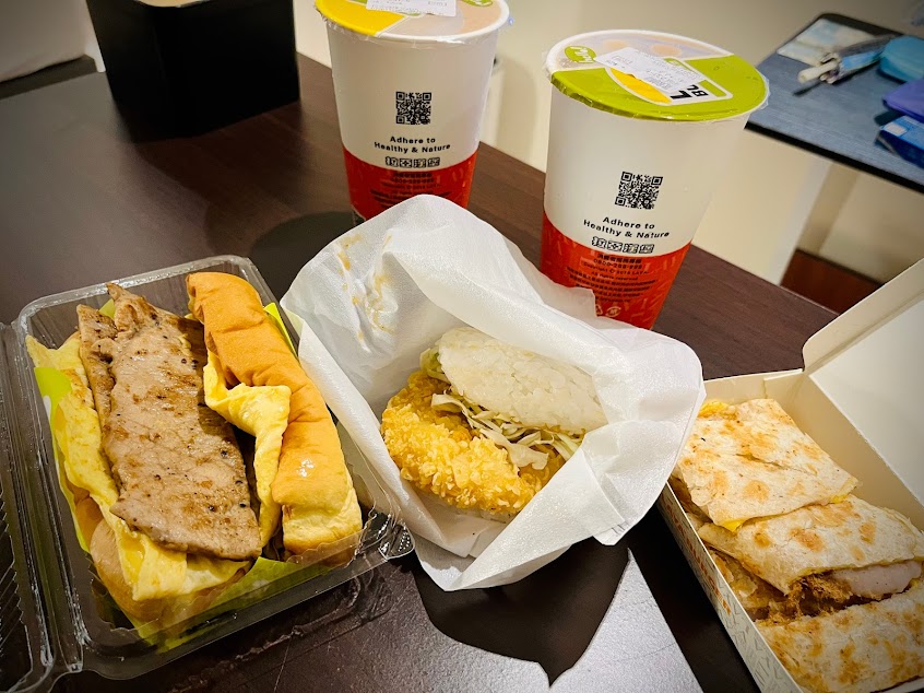 拉亞漢堡 高雄文武